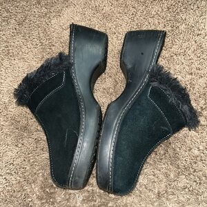 Crocs Cobbler Comfort Suede Casual Shoes Wedge Mules Slip On Black